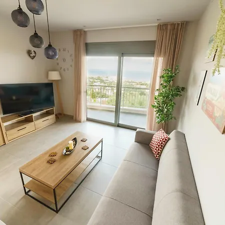 Royal Hill - Private Pool - Sleeps 8 Chersonissos