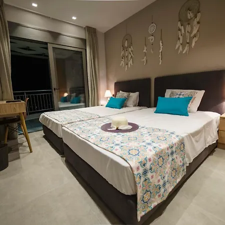 Villa Royal Hill - Private Pool - Sleeps 8